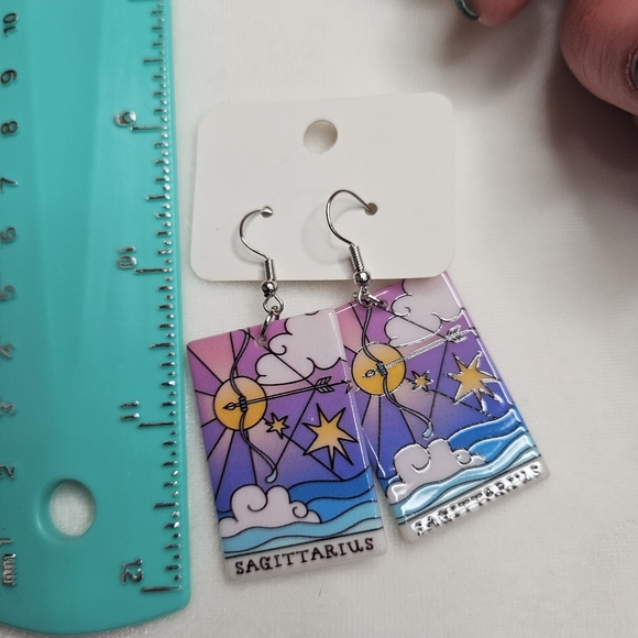 Women's Horoscope Sagittarius Tarot Card Square Pierced Earrings Colorful NWOT - Picture 6 of 6